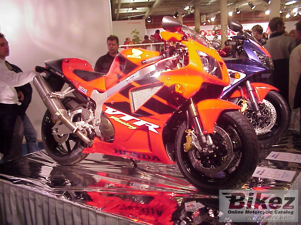 Big  Bikez.com. vtr 1000 sp-1 picture and wallpaper from Bikez.com